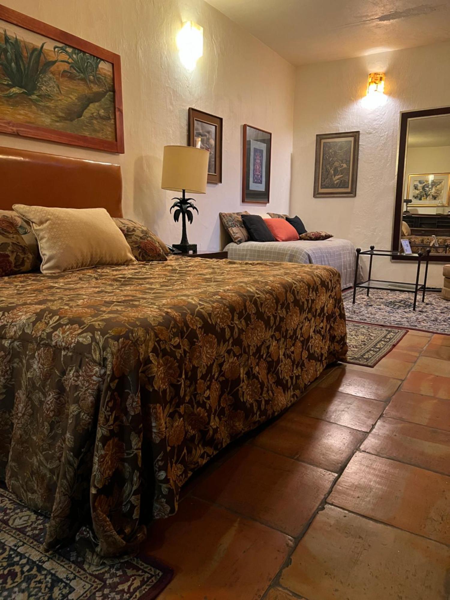 Casa Tlaquepaque Hotel Exterior photo